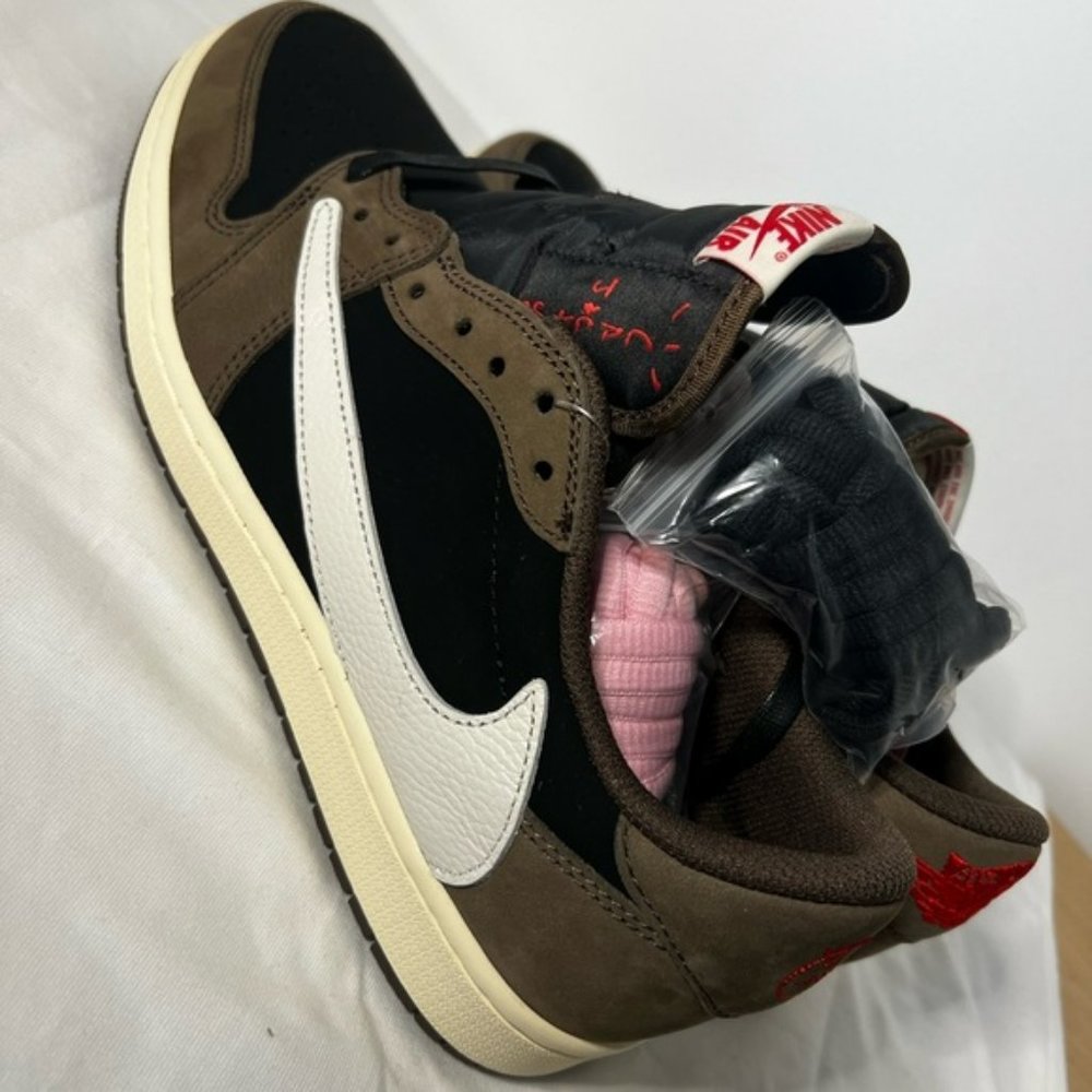 Jordan1 retro low OG SP